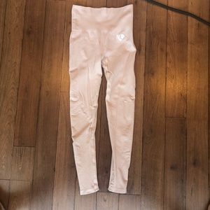 Women's Best light pink leggings